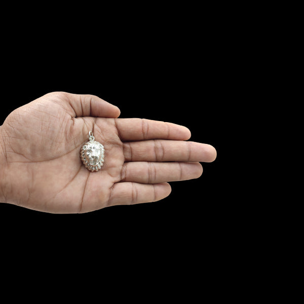 Majestic Lion Pendant Silver