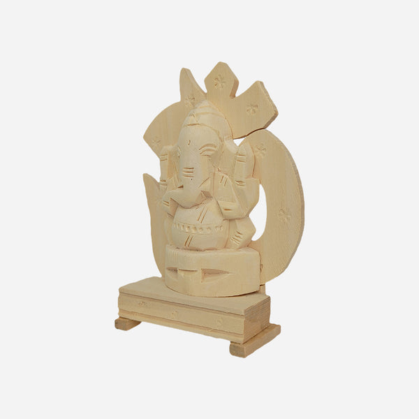 Vellerukku Vinayagar with Om Arch