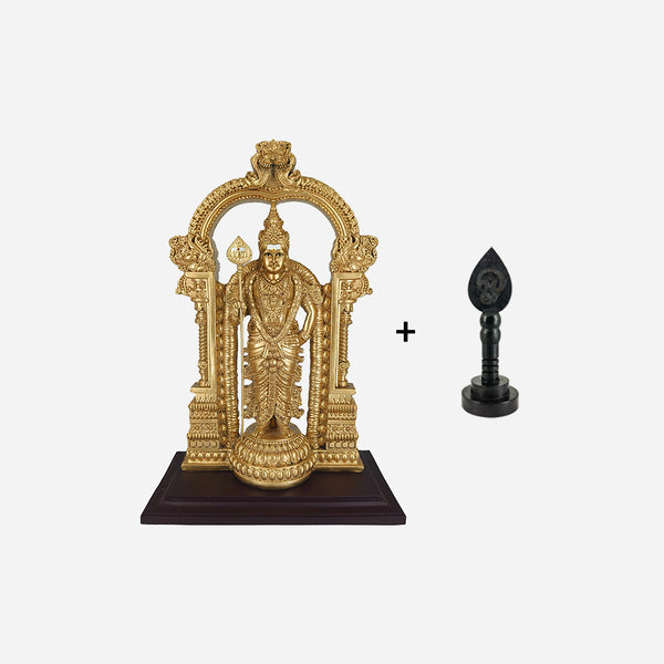 Thiruchendur_Murugan_Statue_with_Karungali_Vel